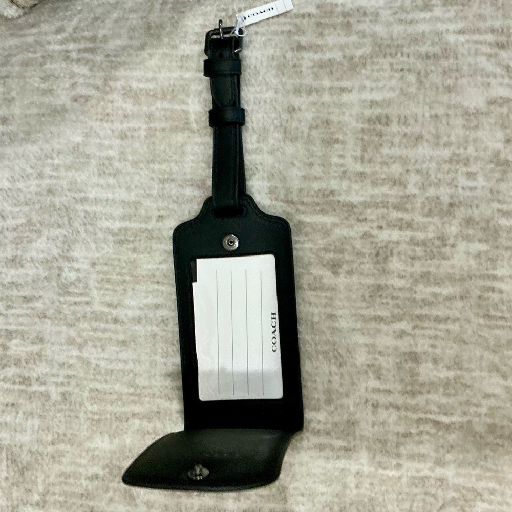 ‼️SOLD‼️✨💎NWT💎✨ COACH Graphite Luggage Tag with the leather logo on front. - Picture 3 of 4